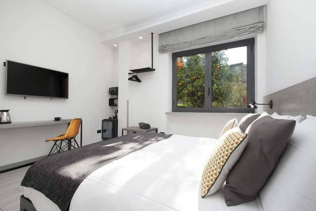 Room, La Ferrovia Guest House, Naples