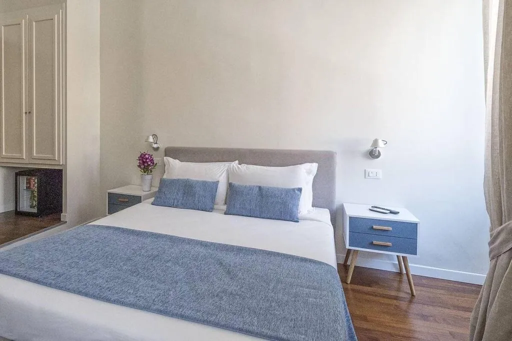 Room, Little Queen Relais, Rome