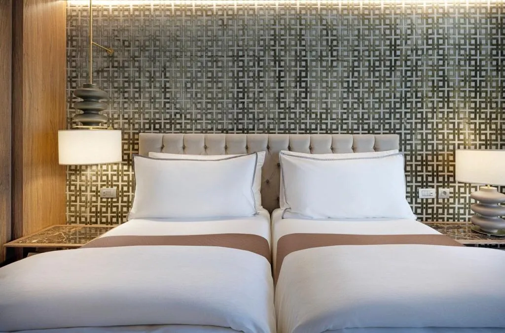 TWIN DELUXE Room, AC Madrid Cuzco, Madrid