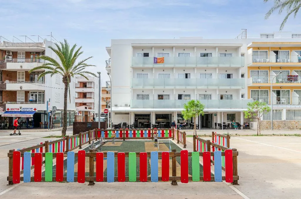 General view, Hostal Gami, Majorca