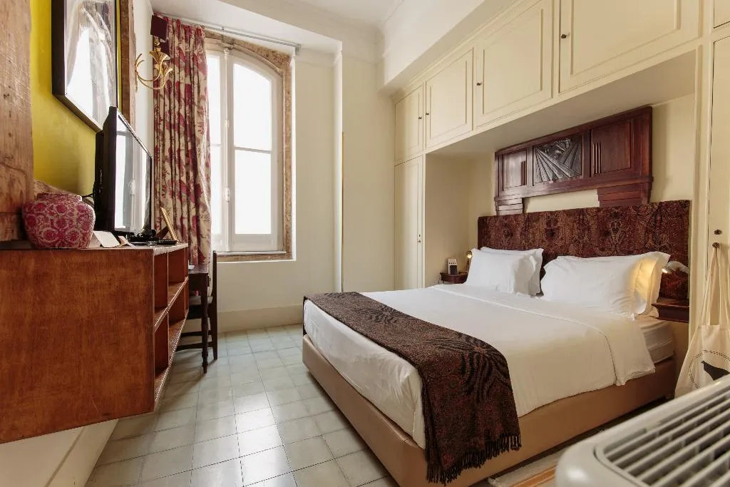 DOUBLE BASIC Room, Independente Príncipe Real, Lisbon