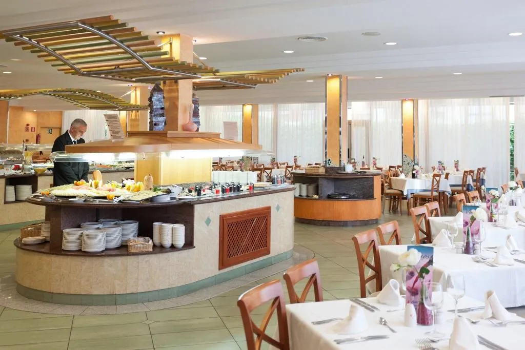 Restaurant, Obelisco, Majorca