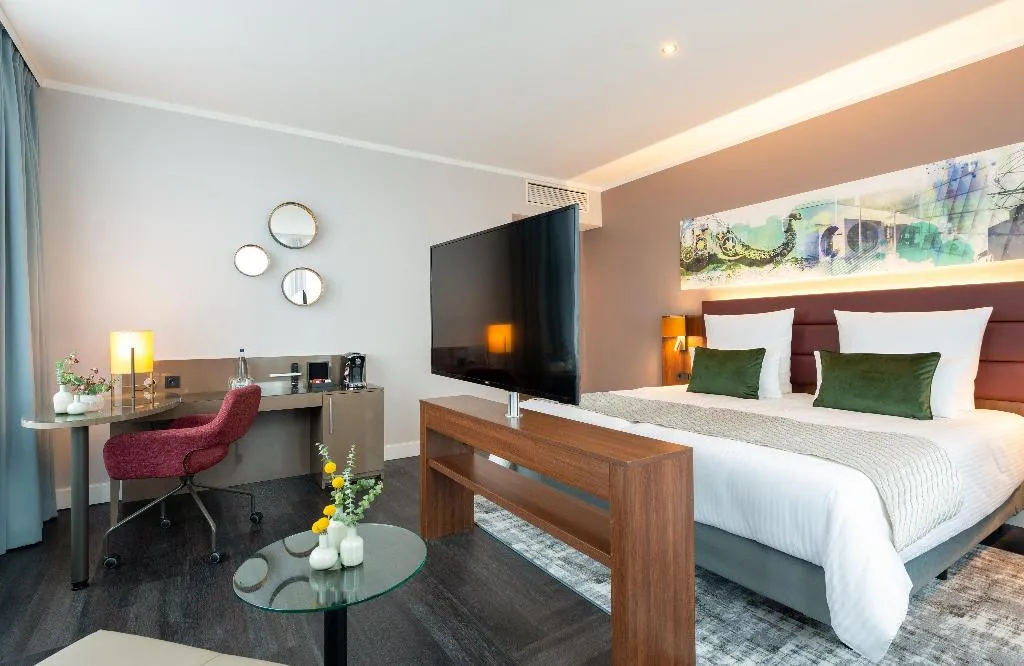 Room, Leonardo Royal Hotel Berlin Alexanderplatz, Berlin