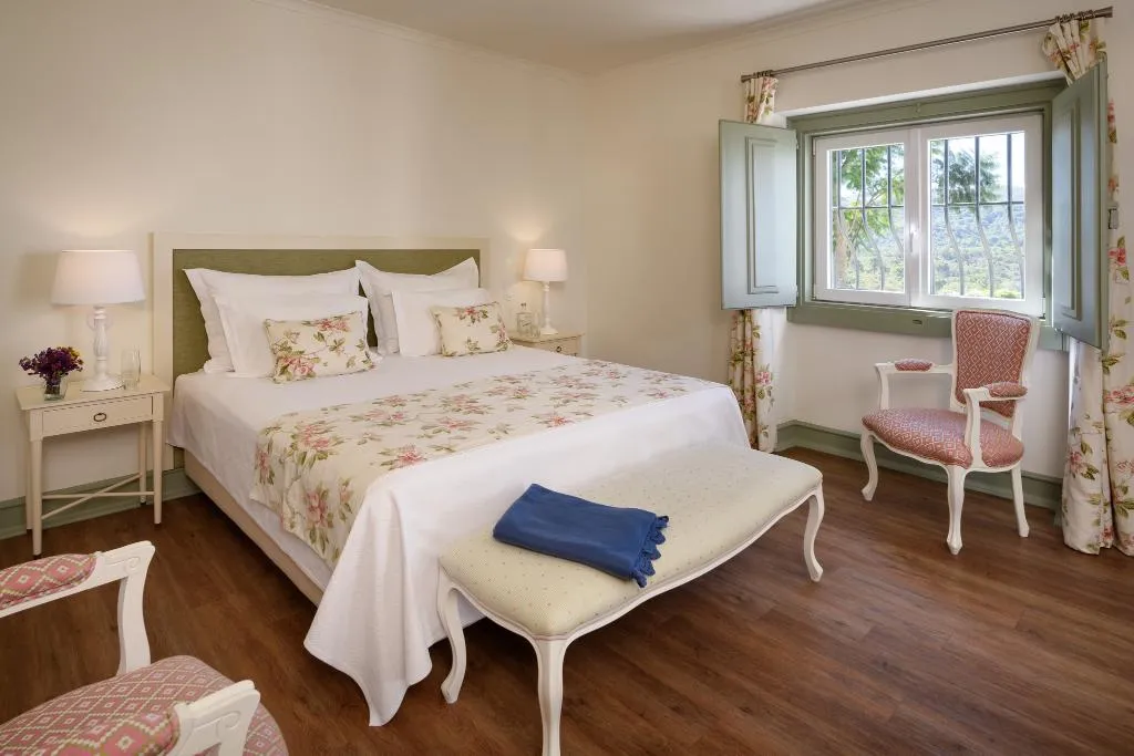 Double or Twin PREMIUM Room, Casa Palmela - Small Luxury Hotels & Villas, Lisbon