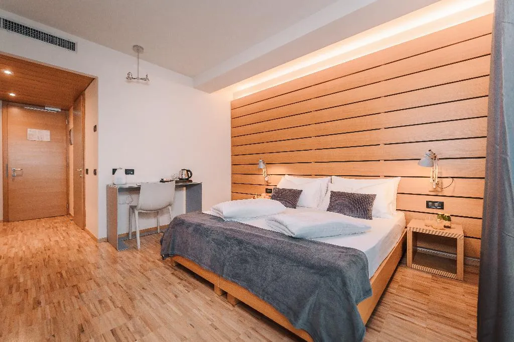 DOUBLE COMFORT Room, Lake Front Hotel Mirage, Milan