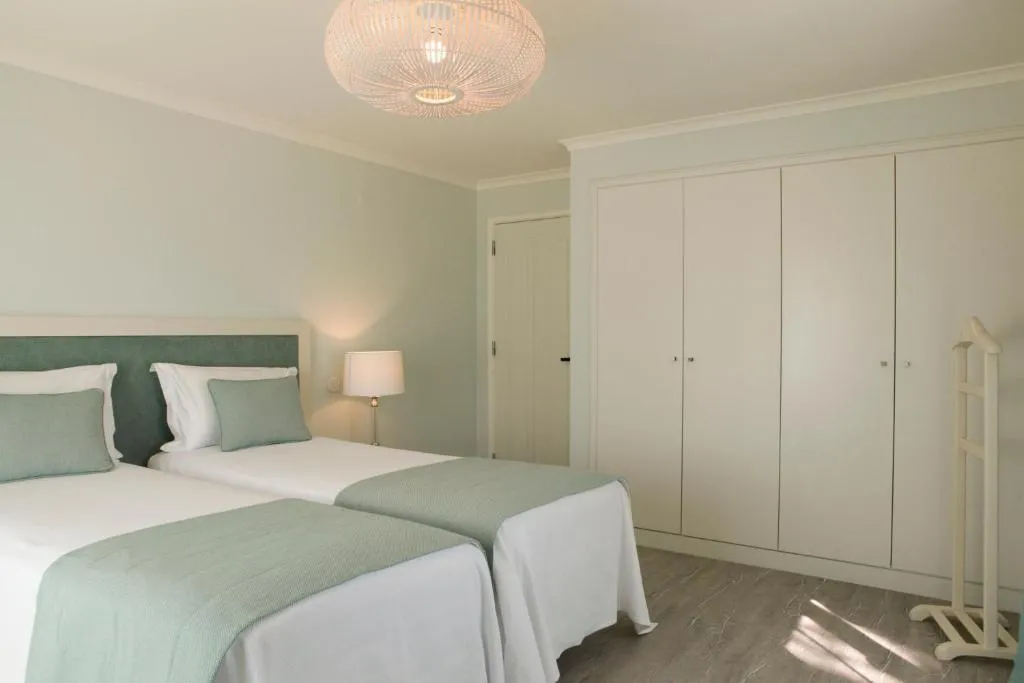 VILLA SUPERIOR Room, Casa Palmela - Small Luxury Hotels & Villas, Lisbon