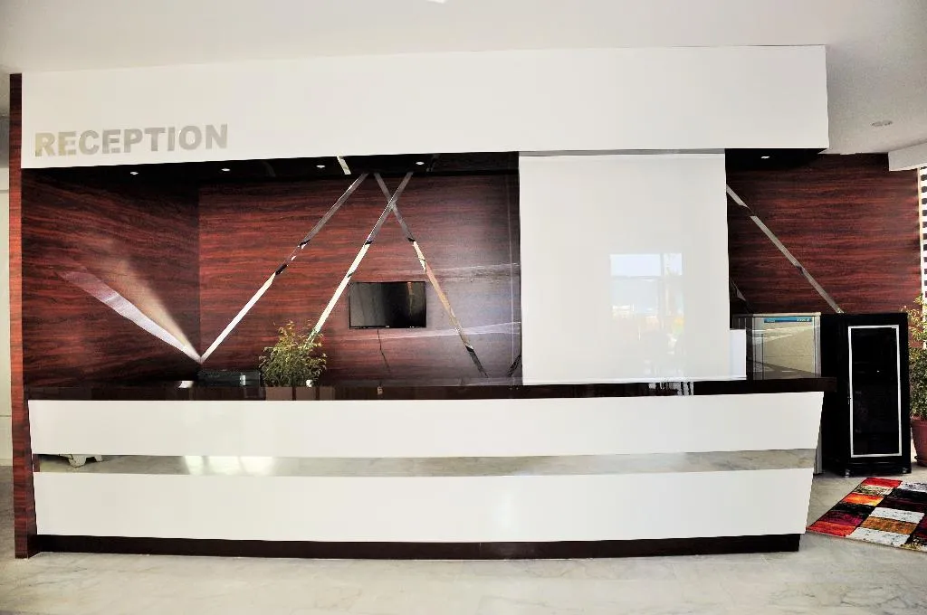 Lobby, Seren Sari, Dalaman