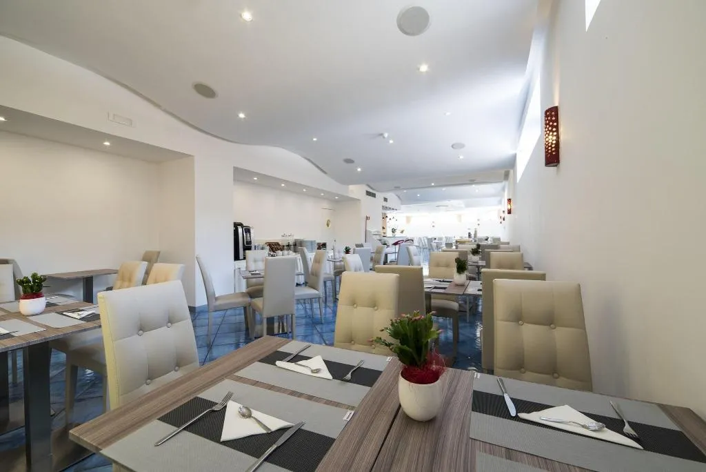 Restaurant, Hotel Sole Splendid, Naples