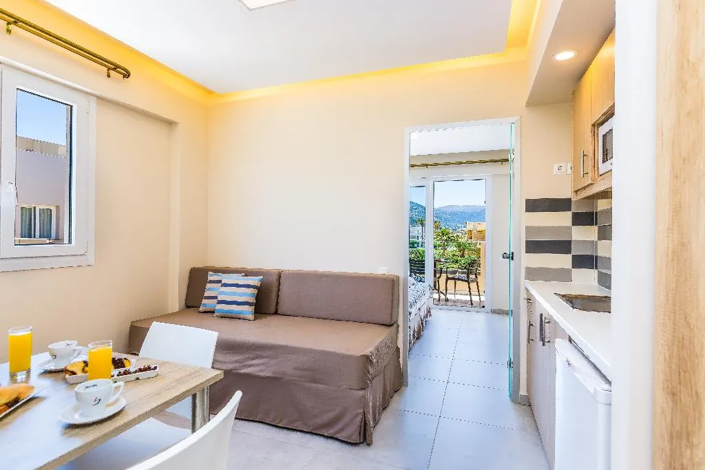 APARTMENT CAPACITY 3 Room, Theo Star Beach Hotel, Crete