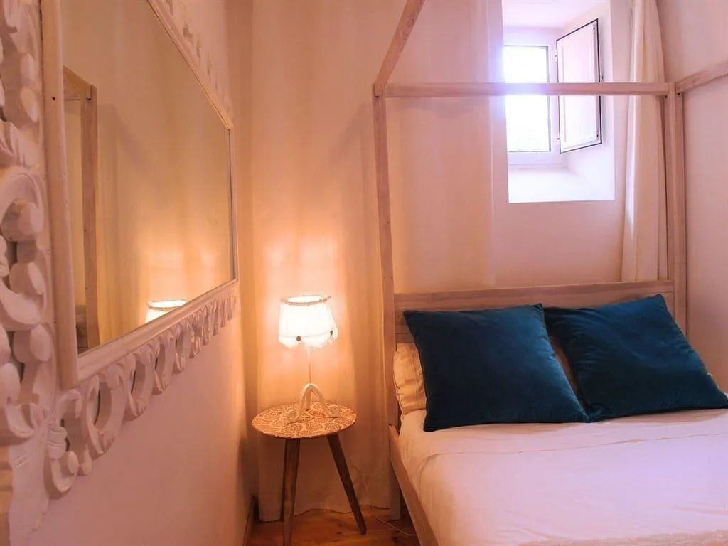 Room, Santosweethome 1, Lisbon