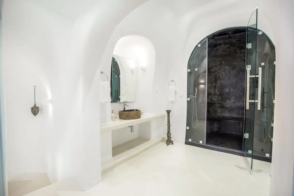 VILLA GRAND Room, Infinity Suites & Dana Villas, Santorini