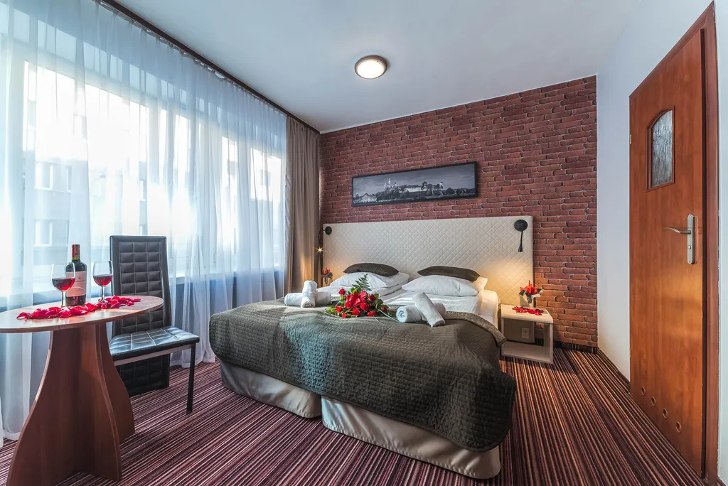 DOUBLE STANDARD Room, Delta, Krakow