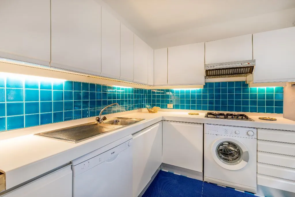 APARTMENT CAPACITY 4 Room, Residence Pineta Uno, Olbia