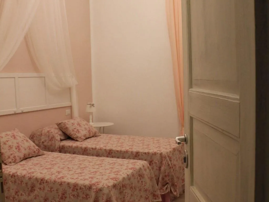 Room, Le Villanelle B&B, Naples