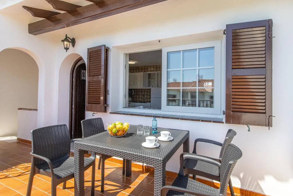 APARTMENT TWO BEDROOMS Room, Son Bou Playa Gold, Menorca