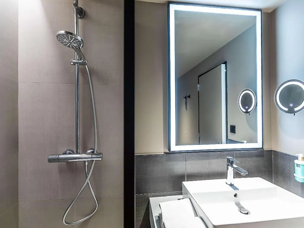 TRIPLE STANDARD Room, Novotel Setubal, Lisbon