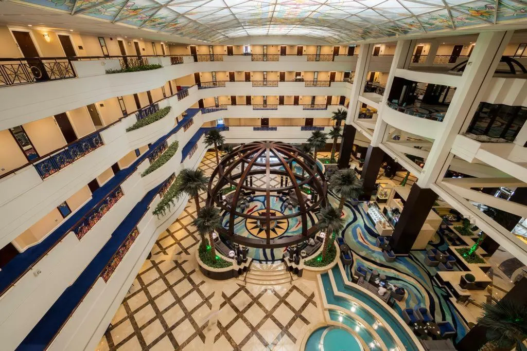 Lobby, Movenpick Grand Al Bustan Hotel, Dubai