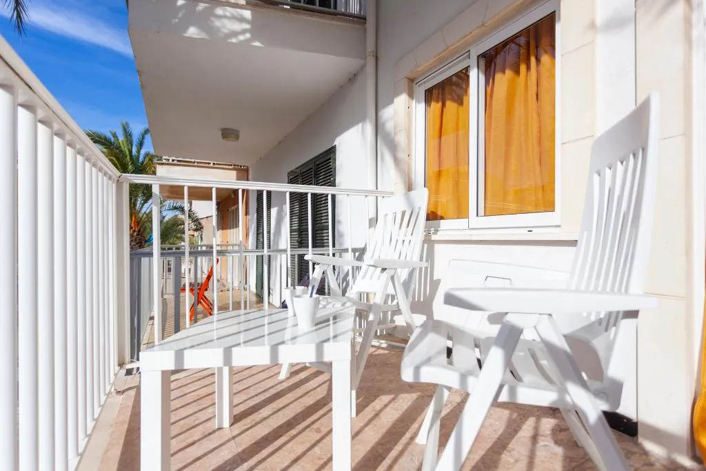APARTMENT TWO BEDROOMS Room, Yourhouse Monges, Majorca