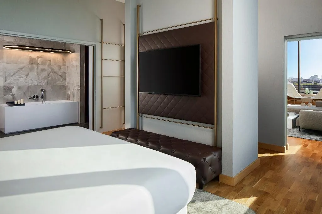 DOUBLE BASIC Room, NH Collection Copenhagen, Copenhagen