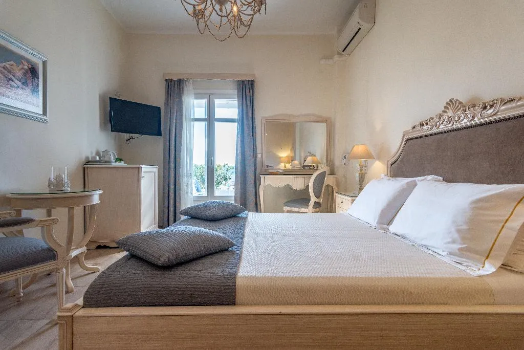 General view, Villa Zampeta Hotel, Santorini