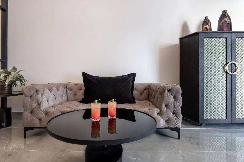 SUITE WITH JACUZZI Room, Petinos Beach, Mykonos