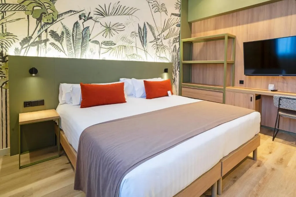 Double or Twin PREMIUM Room, DWO Valencia, Valencia