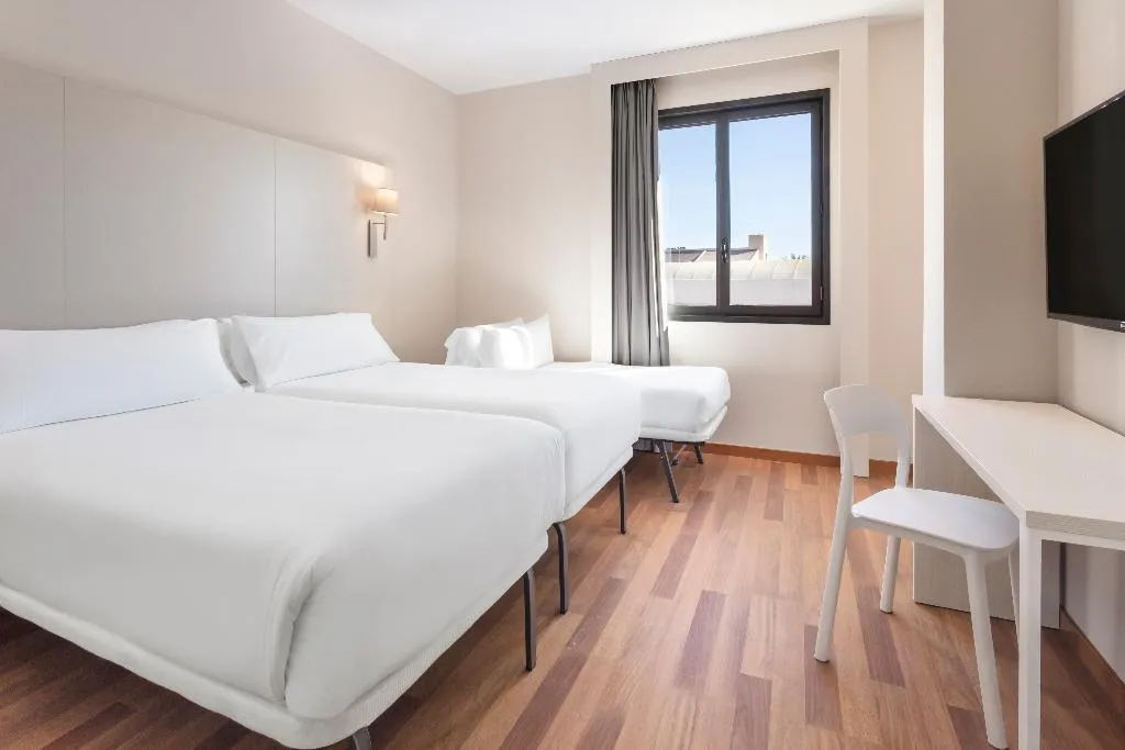 TRIPLE STANDARD Room, B&B Hotel Elche, Costa Blanca