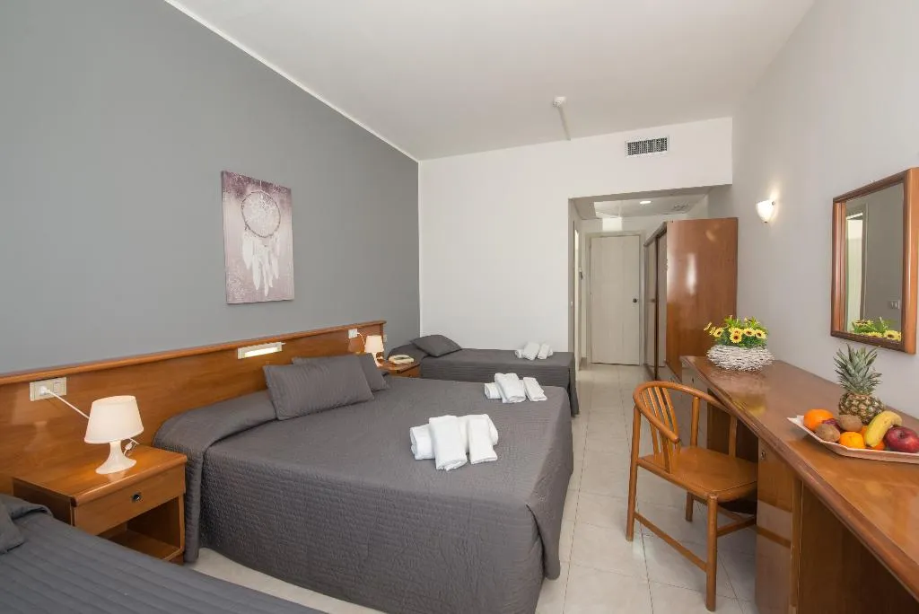 QUADRUPLE STANDARD Room, Hotel President Sea Palace, Catania