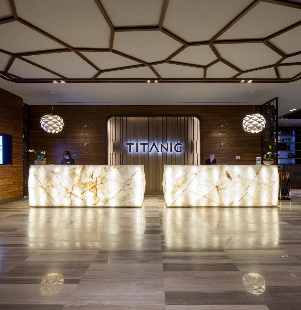 Lobby, Titanic Chaussee Berlin, Berlin
