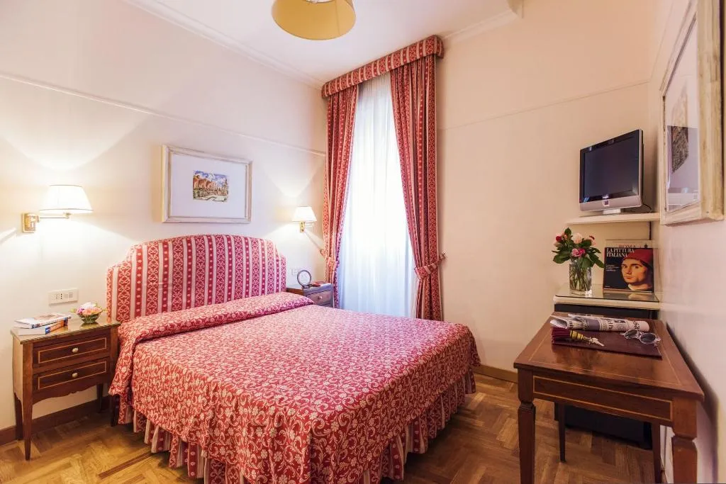 Room, Hotel Due Torri, Rome