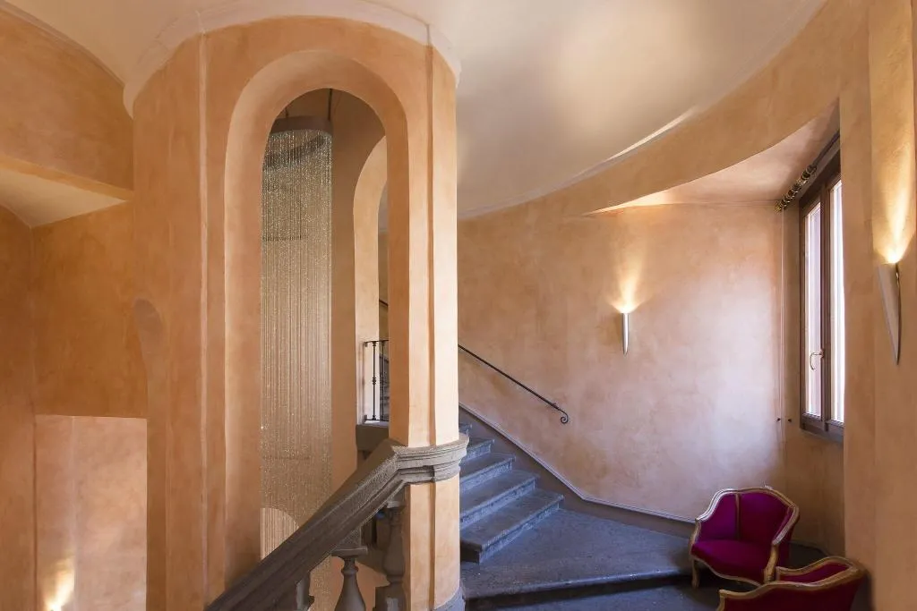 Lobby, Teatro Pace 33, Rome