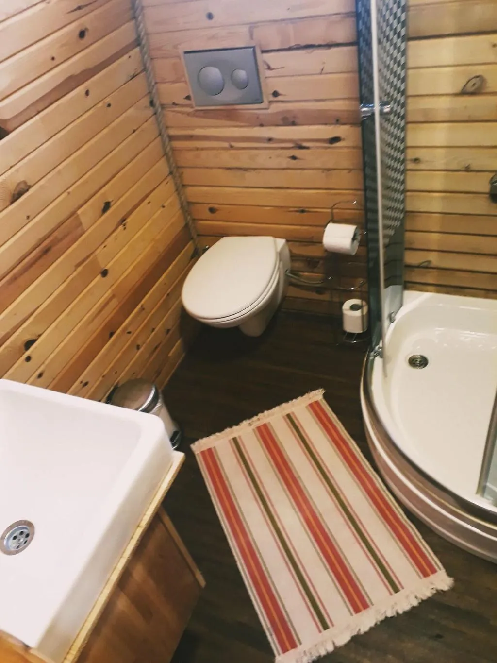 Room, Otantik Tas Ev, Dalaman