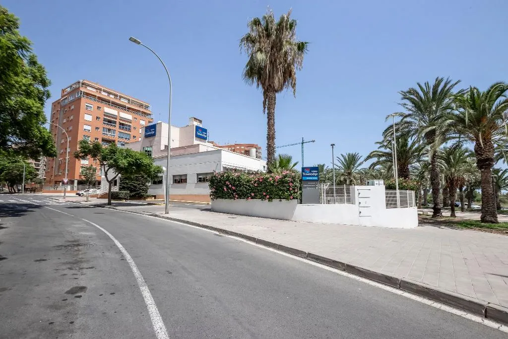 General view, Travelodge Alicante Puerto, Costa Blanca