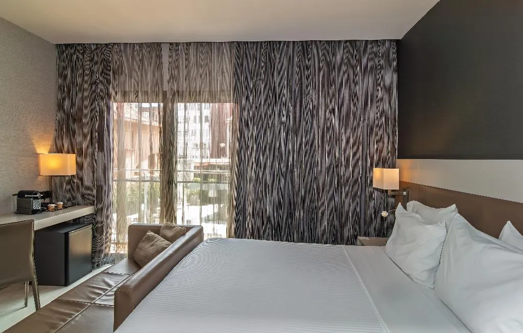 Double or Twin PREMIUM Room, SH Colon Valencia, Valencia