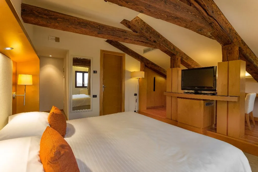 DOUBLE DELUXE Room, Ruzzini Palace, Venice