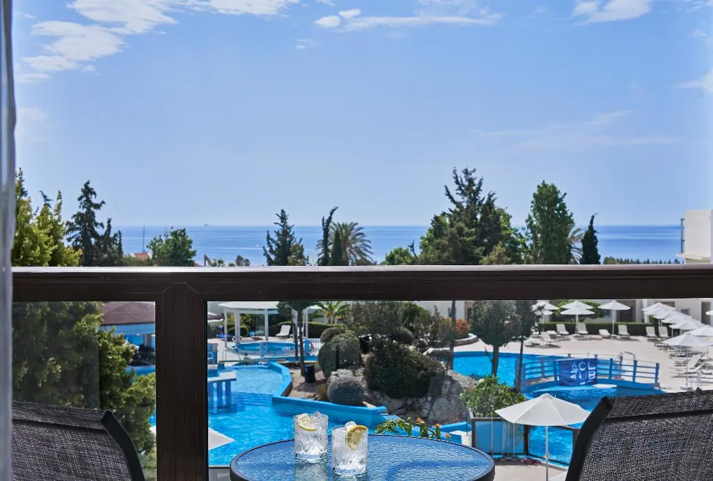 FAMILY ROOM POOL VIEW Room, Labranda Miraluna Village, Rhodes