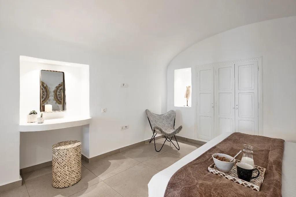 SUITE GRAND Room, Nano Suites, Santorini
