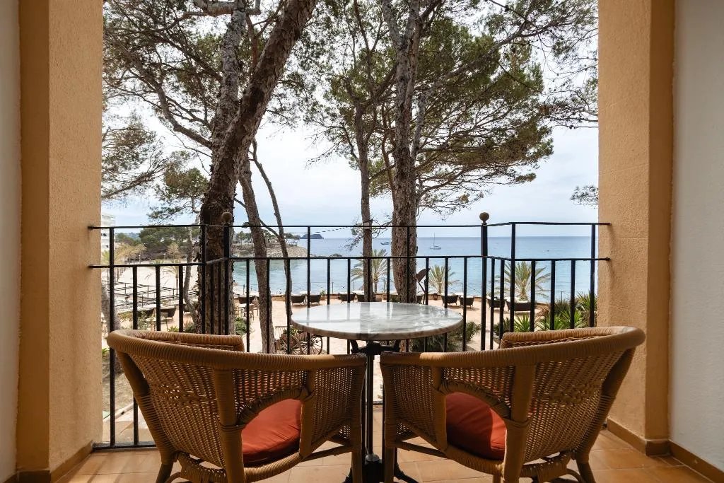 SUITE SEA VIEW CAPACITY 3 Room, Secrets Mallorca Villamil Resort & Spa Only Adults, Majorca