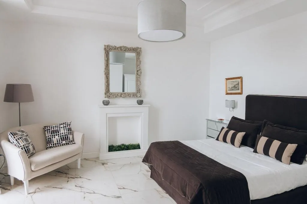 SUITE KING SIZE BED Room, Palazzo Murrano, Naples