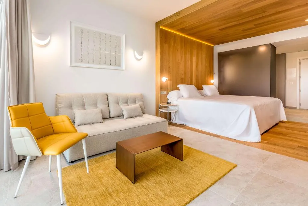SUITE PREMIUM SEA VIEW Room, Higueron Hotel Malaga Curio collection by HILTON, Costa Del Sol
