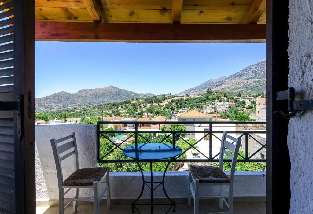 Room, Keramos, Crete