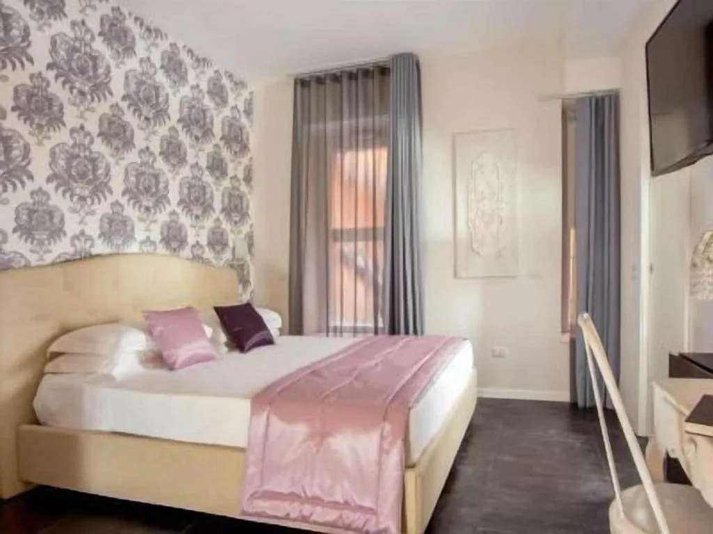 Room, Rome Visits, Rome