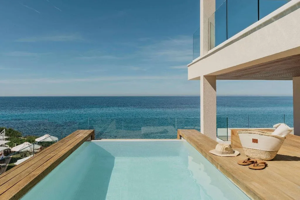 SUITE WITH PRIVATE POOL Room, Villa Le Blanc Gran Meliá Hotel, Menorca