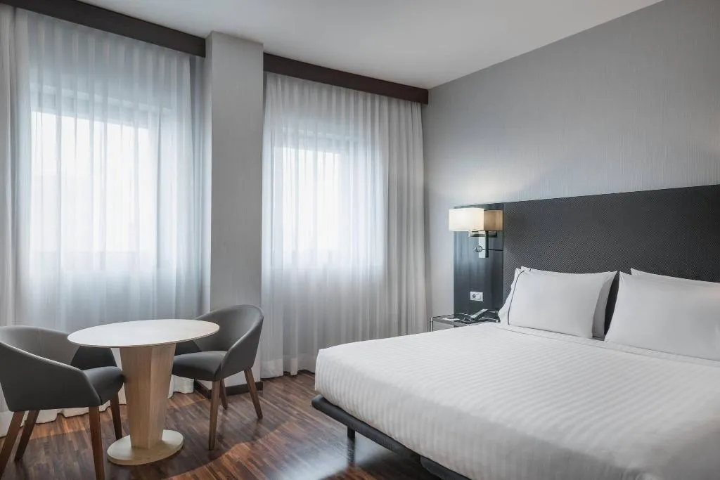 Room, AC Milano, Milan