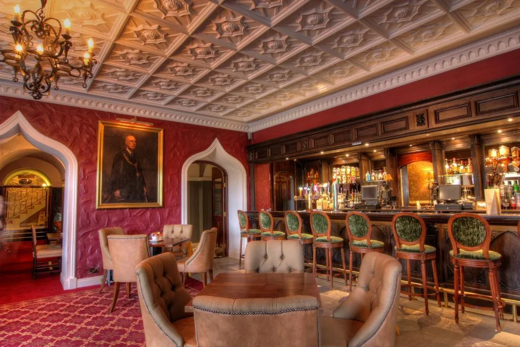 Bar, Cabra Castle Hotel, Dublin