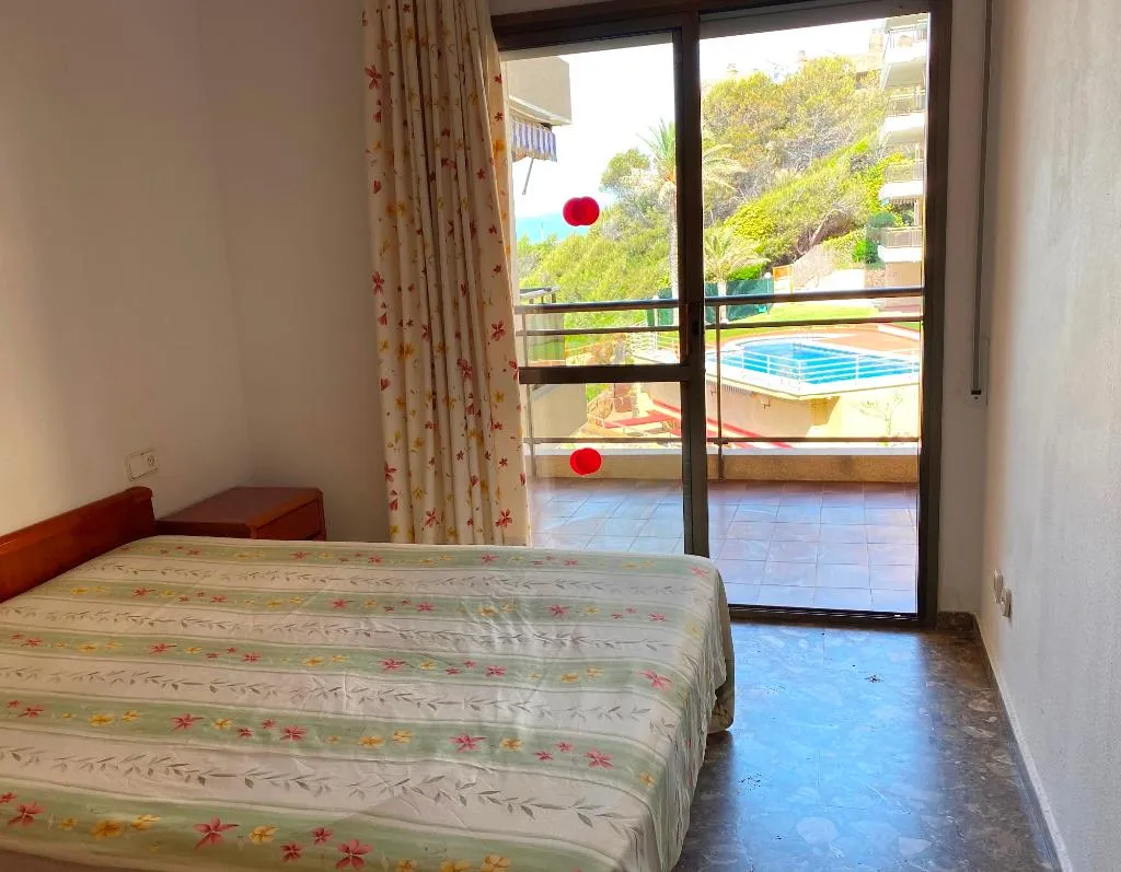 Room, Llenguadets, Costa Dorada