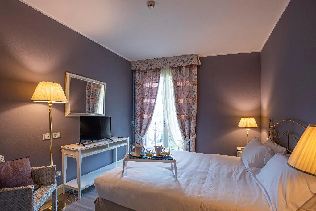 APARTMENT WITH KITCHENETTE WITH VIEWS Room, Hotel Borgo Le Terrazze, Milan