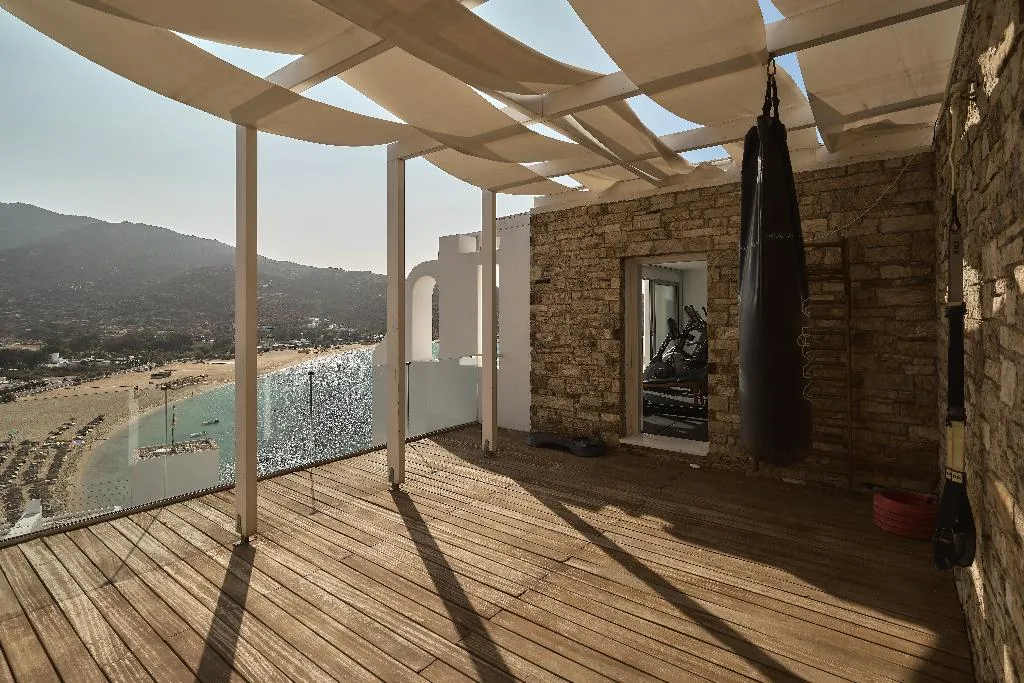 Sports and Entertainment, Ios Palace, Santorini
