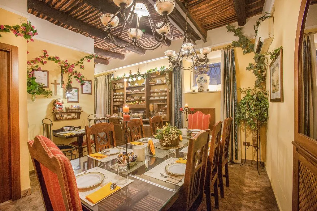 Restaurant, B&B Alloggio dei Vassalli, Naples
