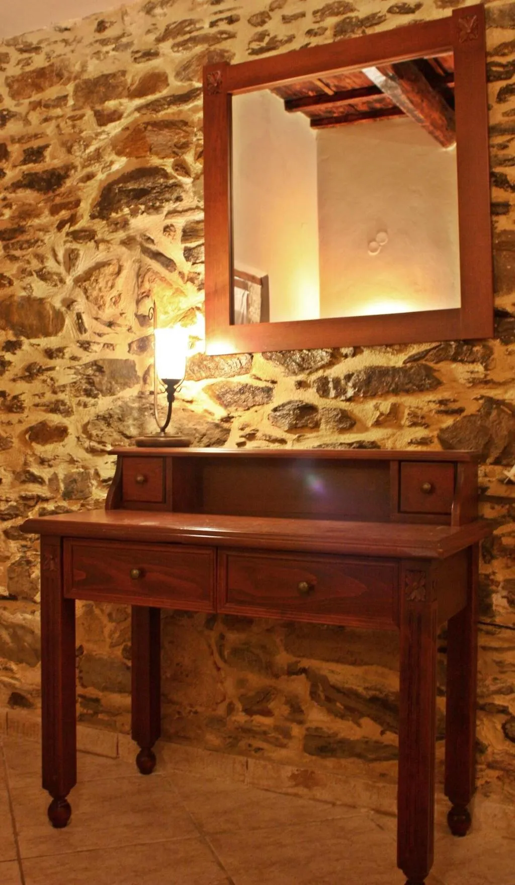 Room, Idili Traditional House, Crete